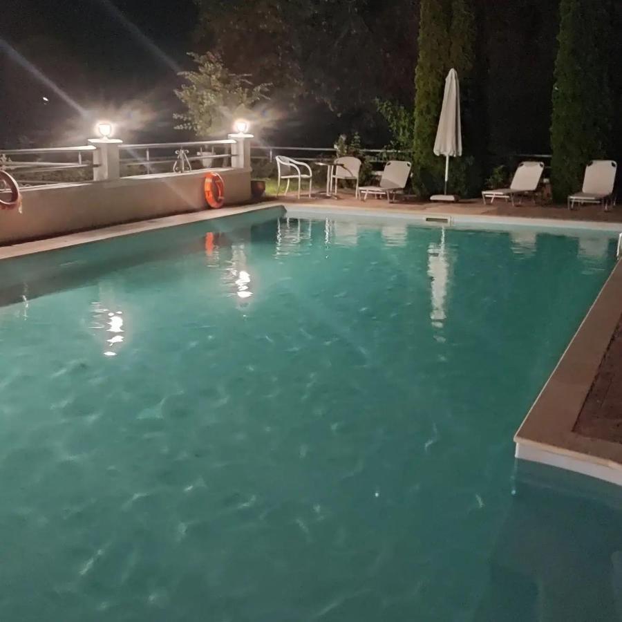 Guesthouse Michobeis Kamarína Eksteriør bilde