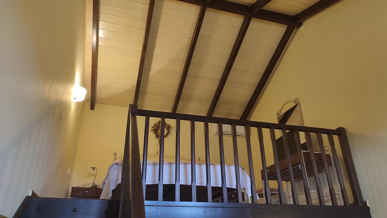 Guesthouse Michobeis Kamarína Eksteriør bilde